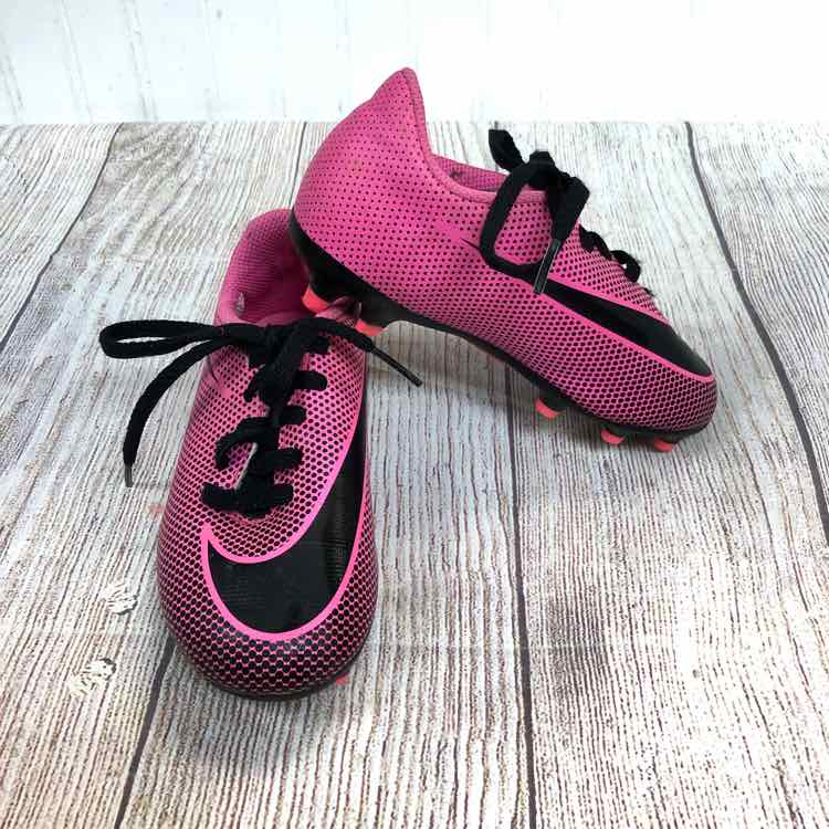 Nike Pink Size 10 Girls Cleats
