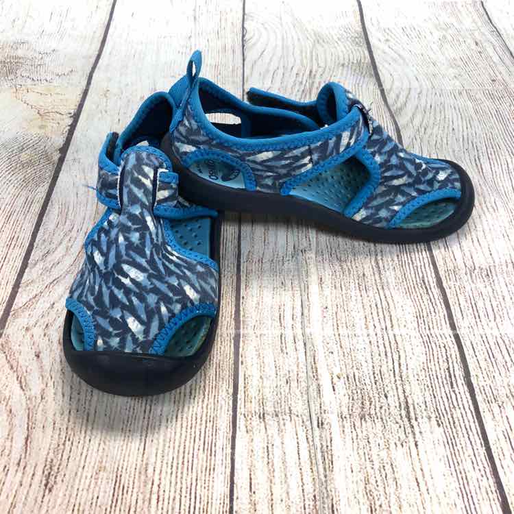 Oshkosh Blue Size 9 Boys Water Shoes