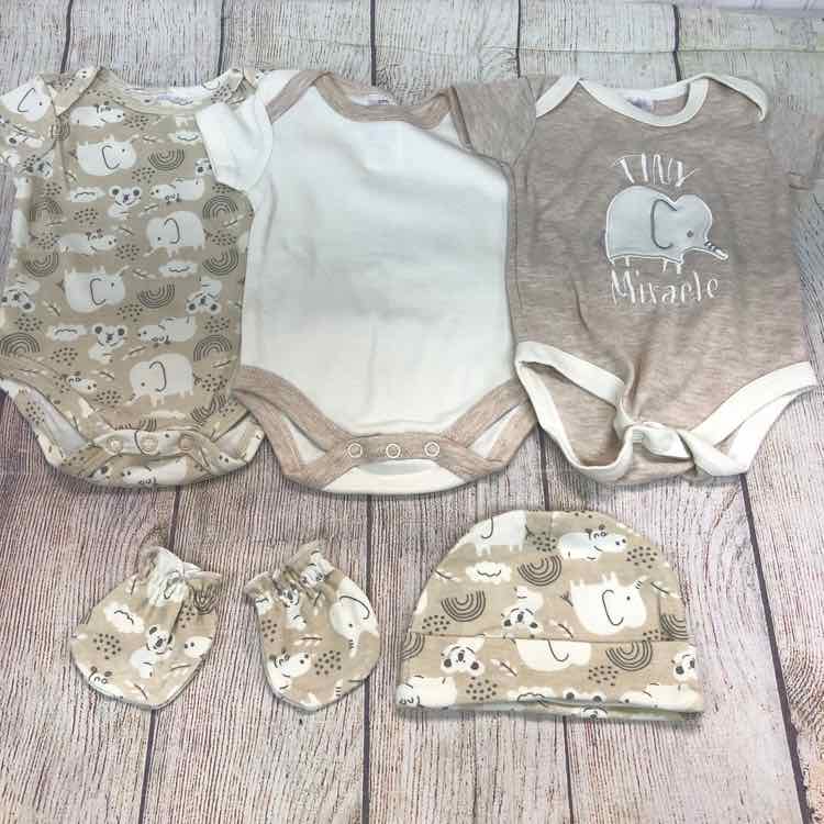 Little Beginnings Tan Size 0-3 Months Boys Bodysuit
