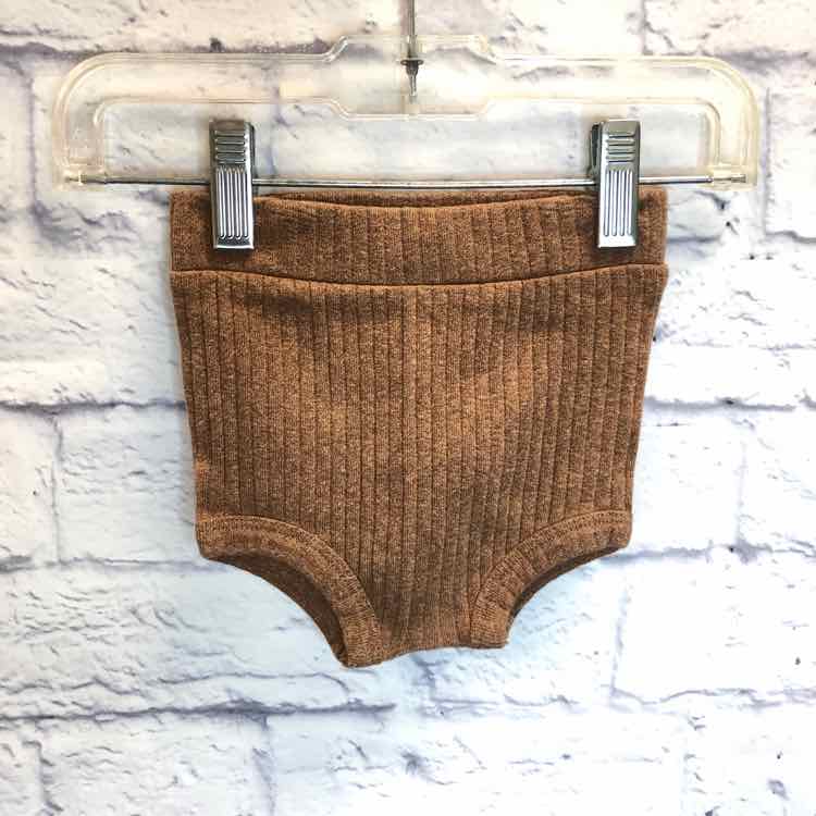 Kate Quinn Organics Brown Size 3-6 Months Boys Shorts