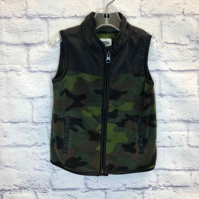 Boy's Clothing & Accessories