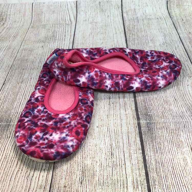Snoozies Pink Size 5 Girls Slippers