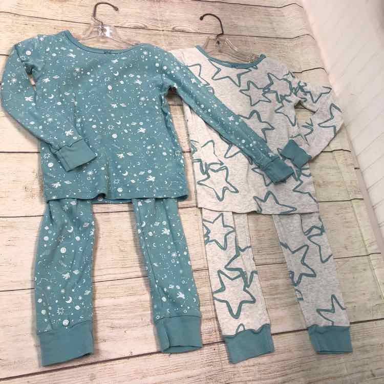 Carters Green Size 5 Girls Pajamas