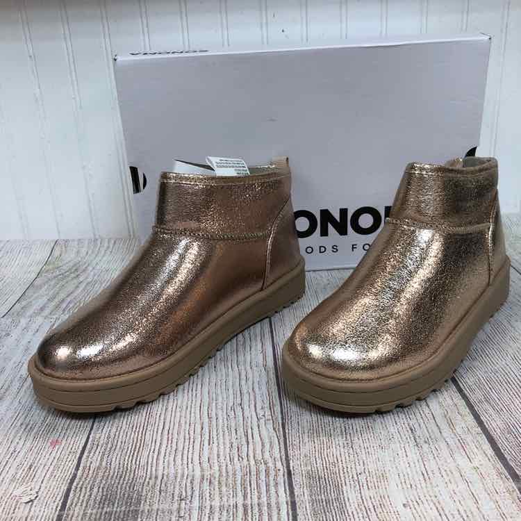 Sonoma Gold Size 4 Girls Boots