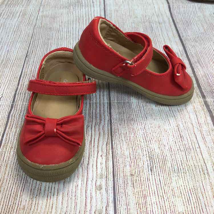 Cat & Jack Red Size 5 Girls Casual Shoes
