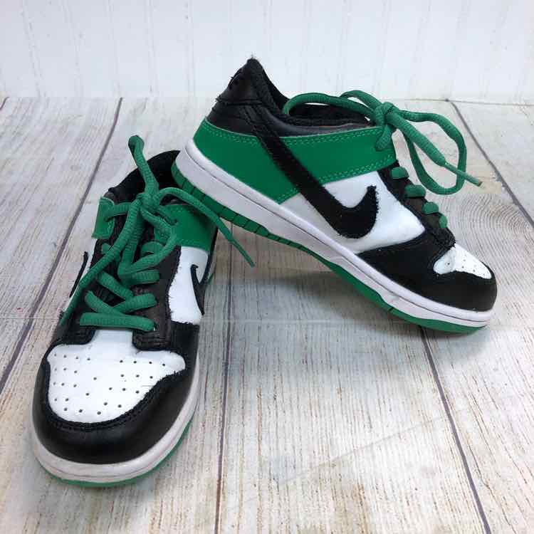 Nike Black & White Size 12.5 Boys Sneakers