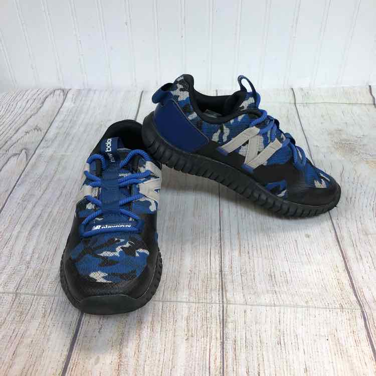 New Balance Blue Size 13.5 Boys Sneakers