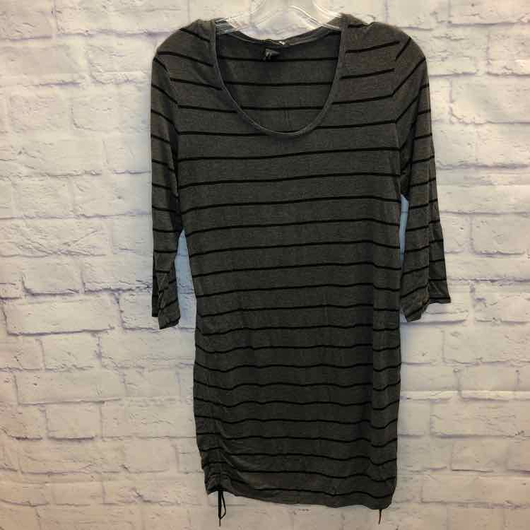 H&M Gray Size M Maternity 3/4 Slv Top