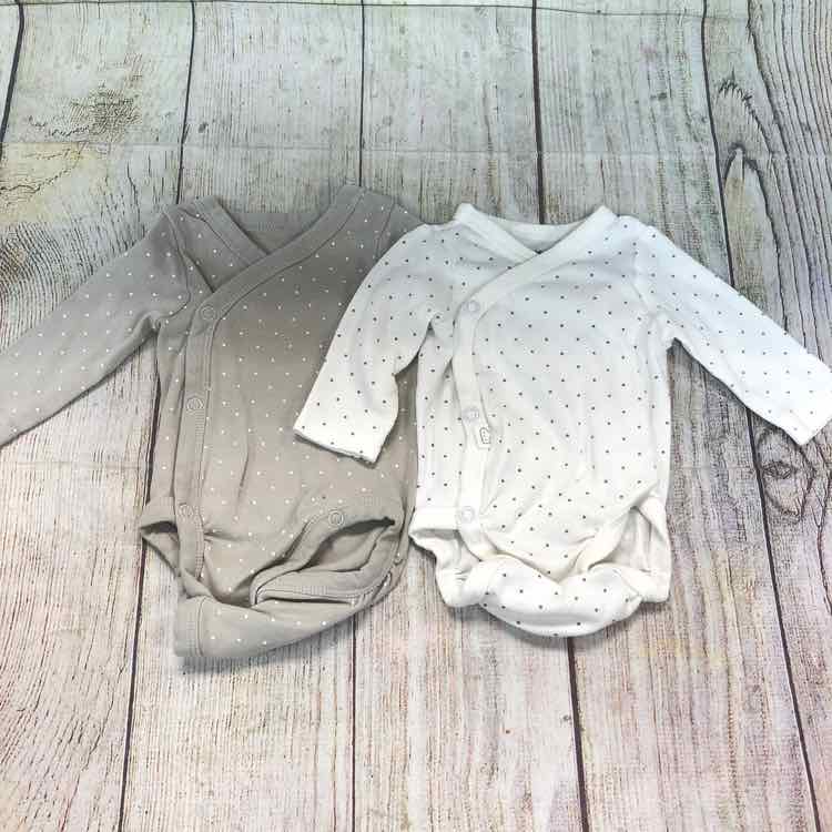 H&M Gray Size Preemie Girls Bodysuit