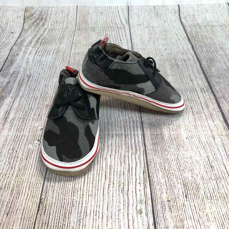 Robeez Gray Size 18-24 months Boys Casual Shoes
