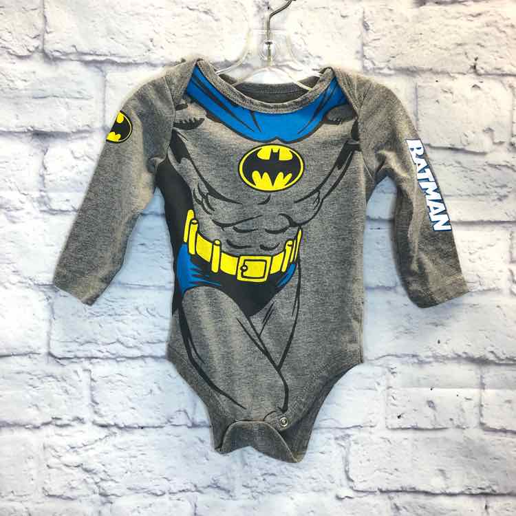 Batman Gray Size 6-9 Months Boys Bodysuit