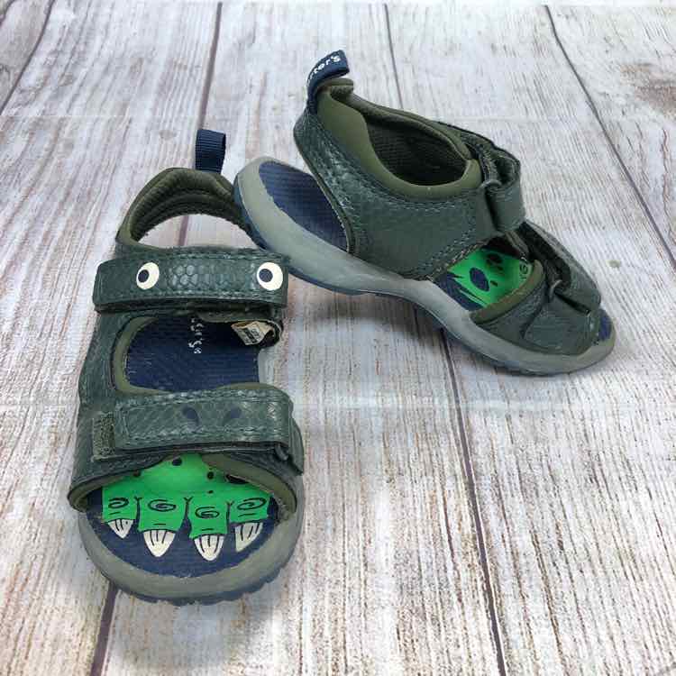 Carters Green Size 8 Boys Water Shoes
