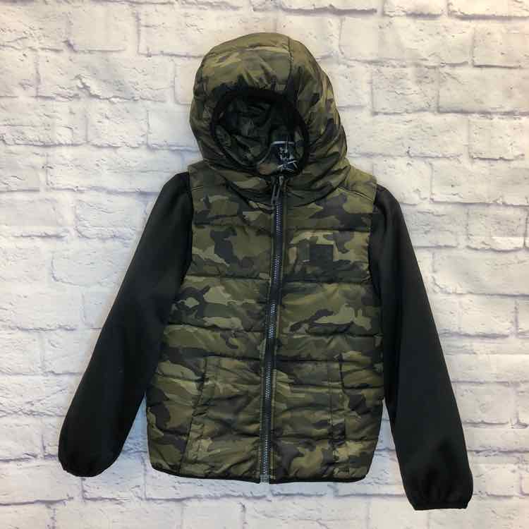 Under Armour Camo Size 7 Boys Coat/Jacket
