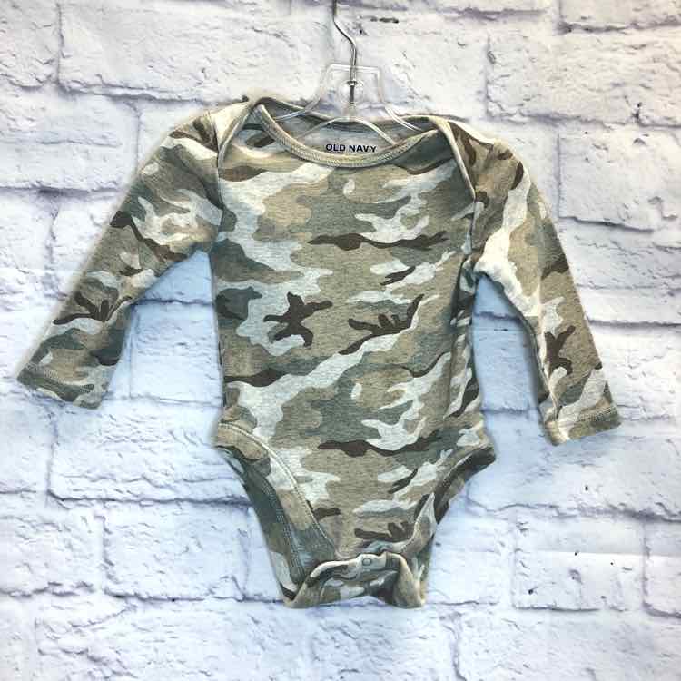 Old Navy Camo Size 3-6 Months Boys Bodysuit