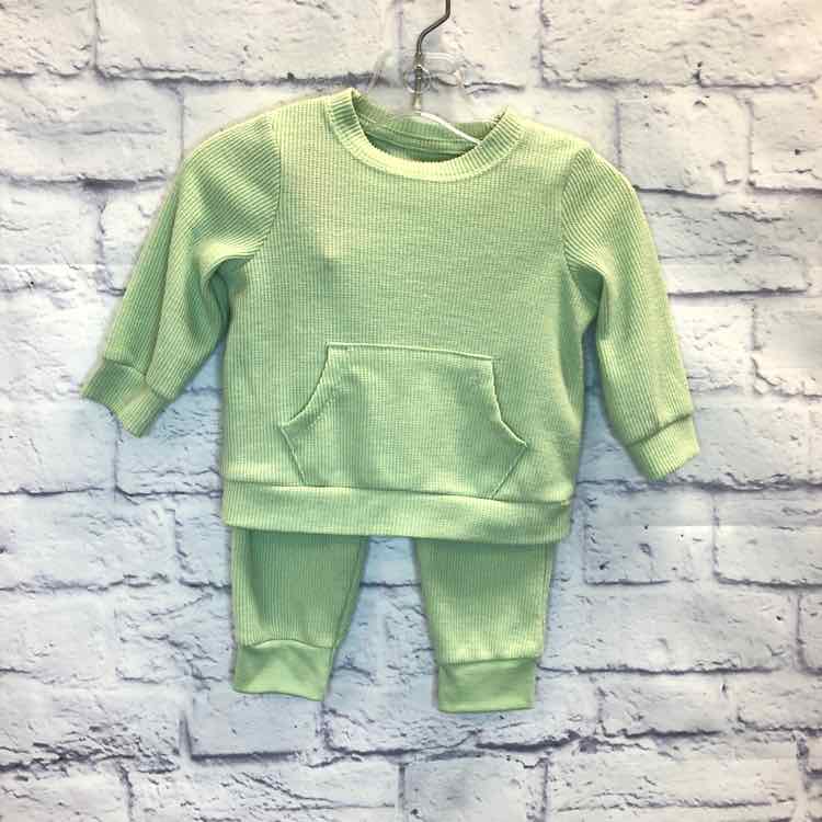 Cat & Jack Green Size 3-6 Months Boys 2 Piece Outfit