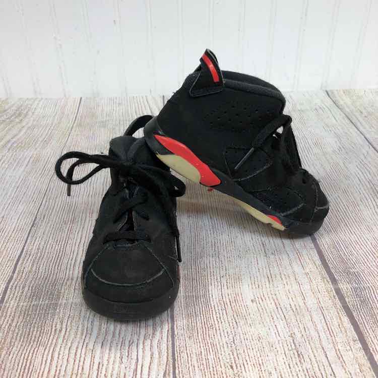 Air Jordan Black Size 7 Boys Sneakers