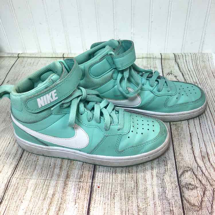 Nike Green Size 4 Sneakers