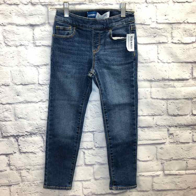 Girl's Clothing & Accessories