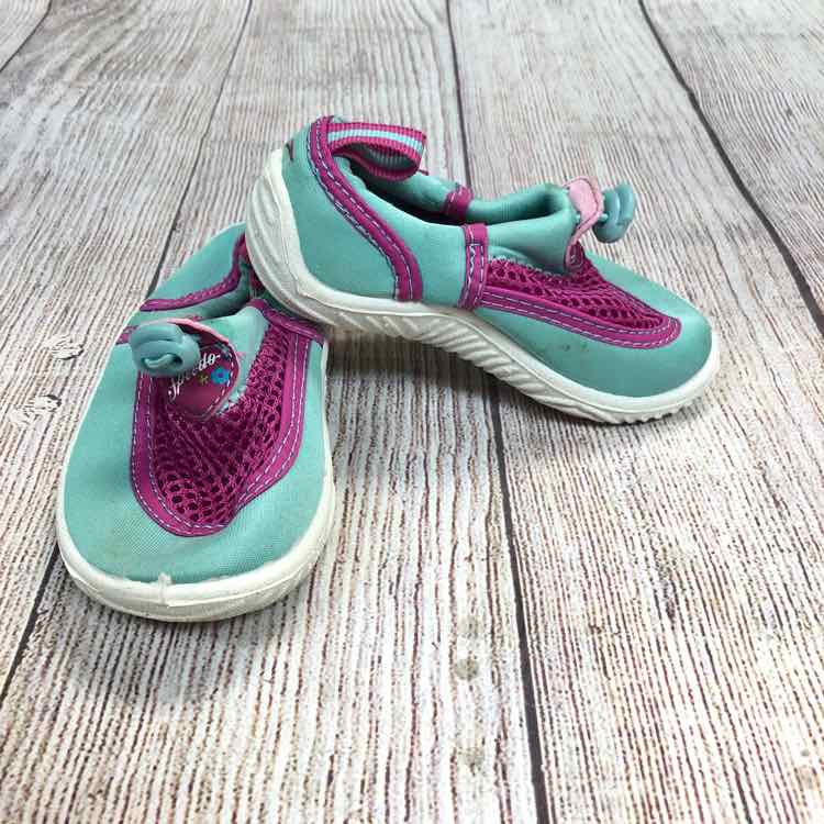 Speedo Aqua Size 5 Girls Water Shoes