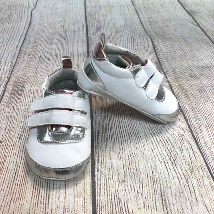Carters White Size 6-9 Months Girls Casual Shoes