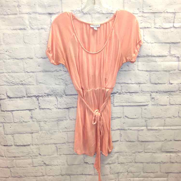 Liz Lange Peach Size M Maternity Short Slv Top