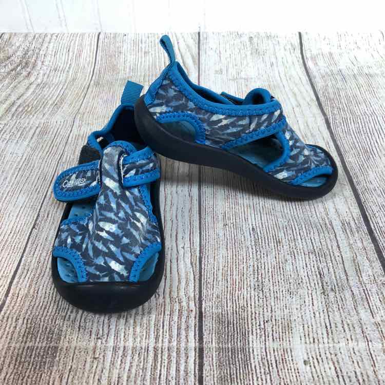 Oshkosh Blue Size 6 Boys Water Shoes