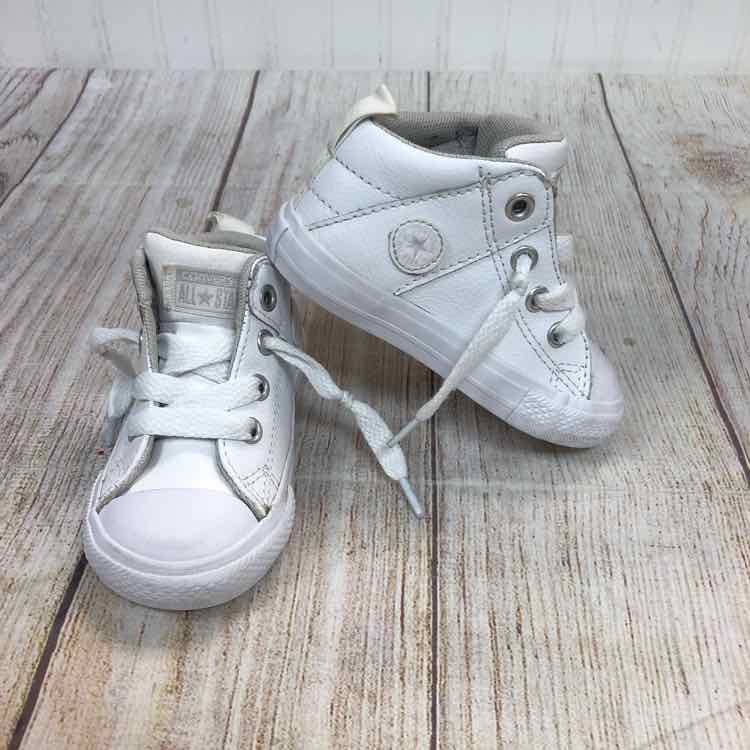 Converse White Size 5 Boys Casual Shoes