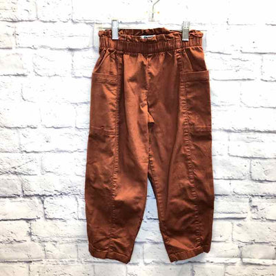 Girl's Clothing & Accessories
