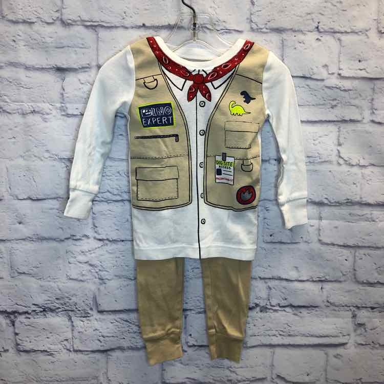 Old Navy Tan Size 2T Boys Pajamas