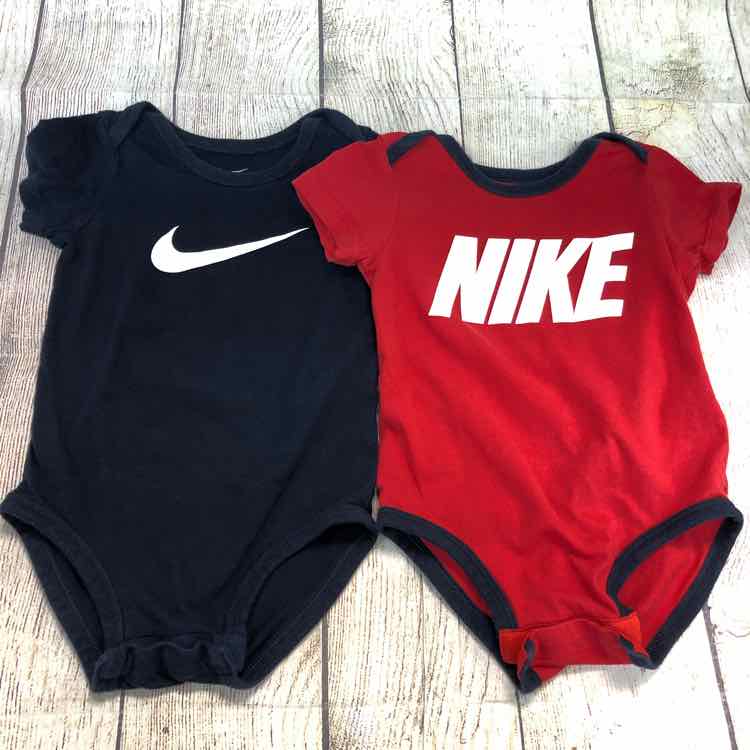 Nike Red Size 18 Months Boys Bodysuit