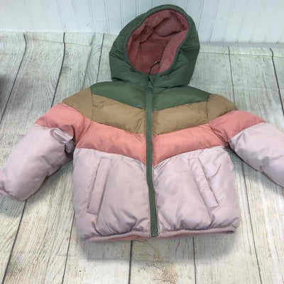 Girl's Clothing & Accessories