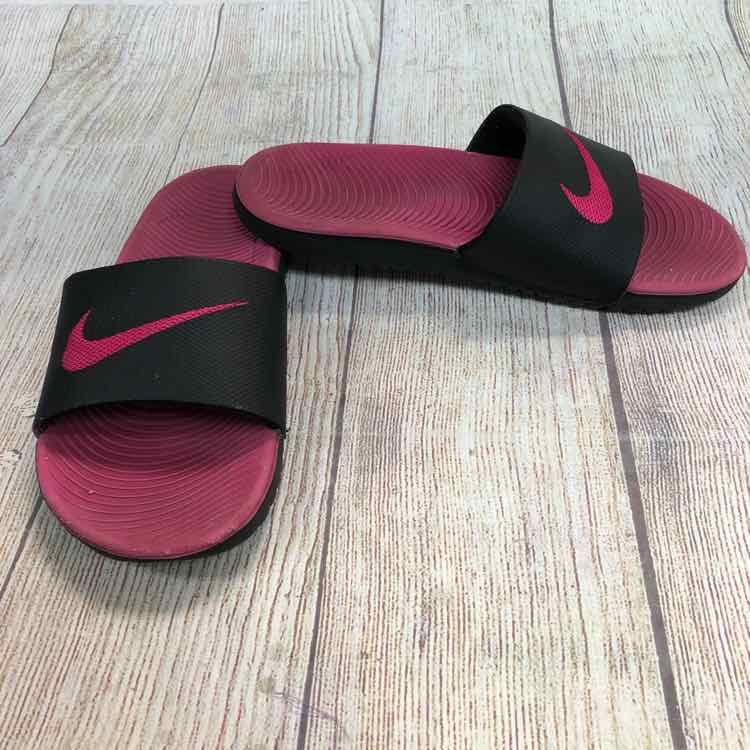 Nike Black Size 3 Girls Sandals