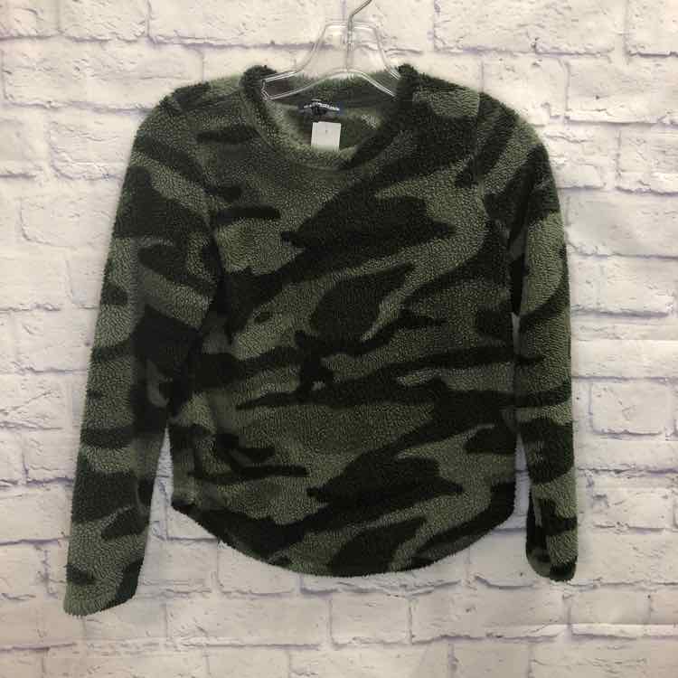 Freshman Camo Size 12 Girls Sweatshirt/Hoodie