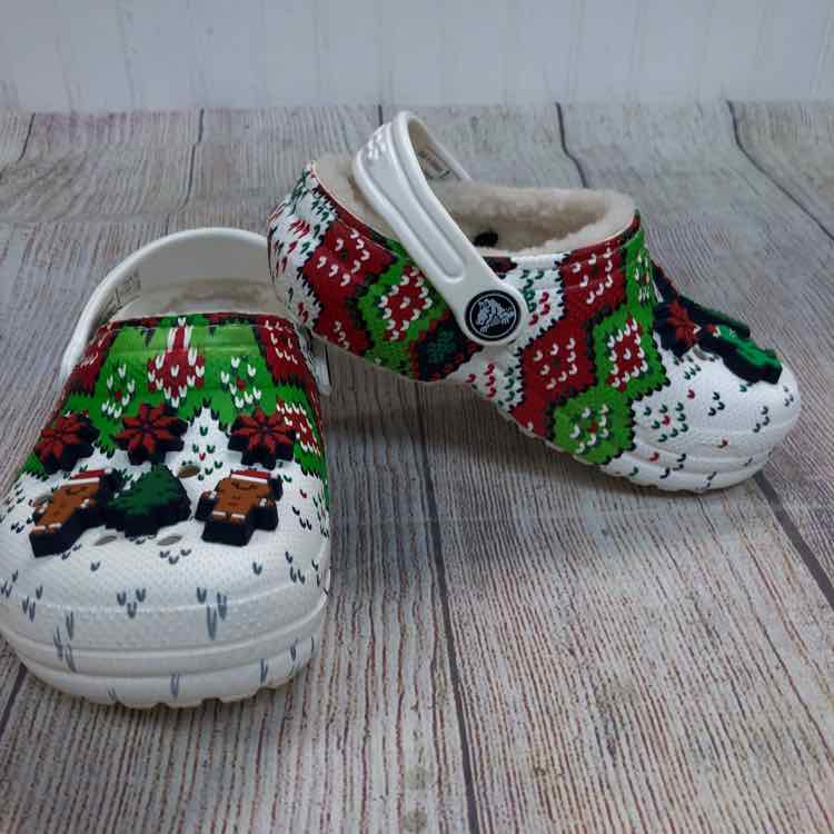 Crocs Red & Green Size 9 Fuzzy Lined Holiday Crocs