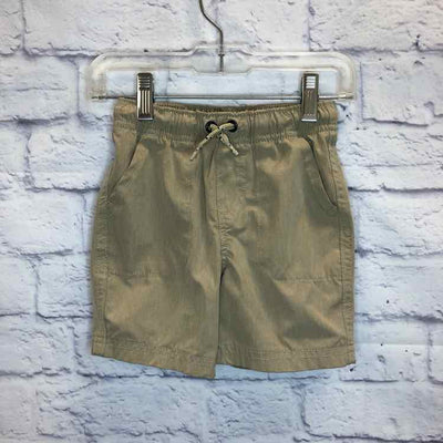 Boy's Clothing & Accessories