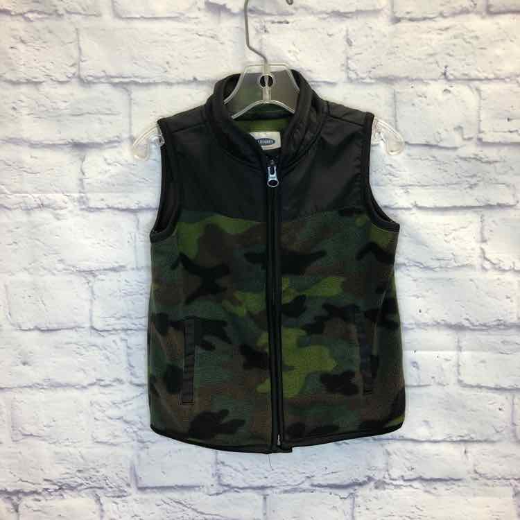 Old Navy Camo Size 2T Boys Vest