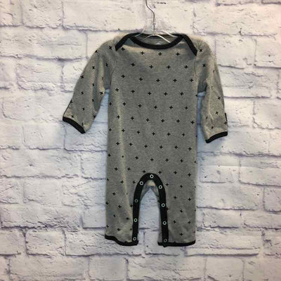 Boy's Clothing & Accessories