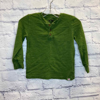 Boy's Clothing & Accessories