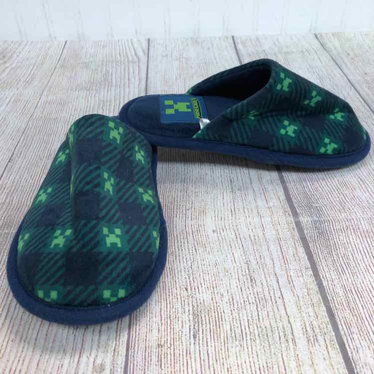Minecraft Green Size 11 Boys Slippers