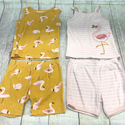 Girl's Clothing & Accessories