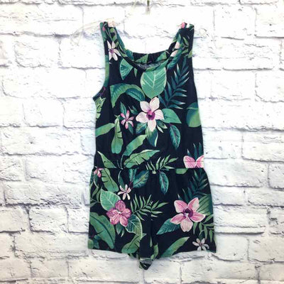 Girl's Clothing & Accessories