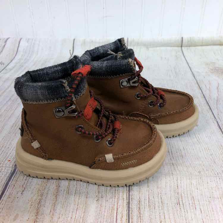 Hey Dude Brown Size 6 Boys Boots