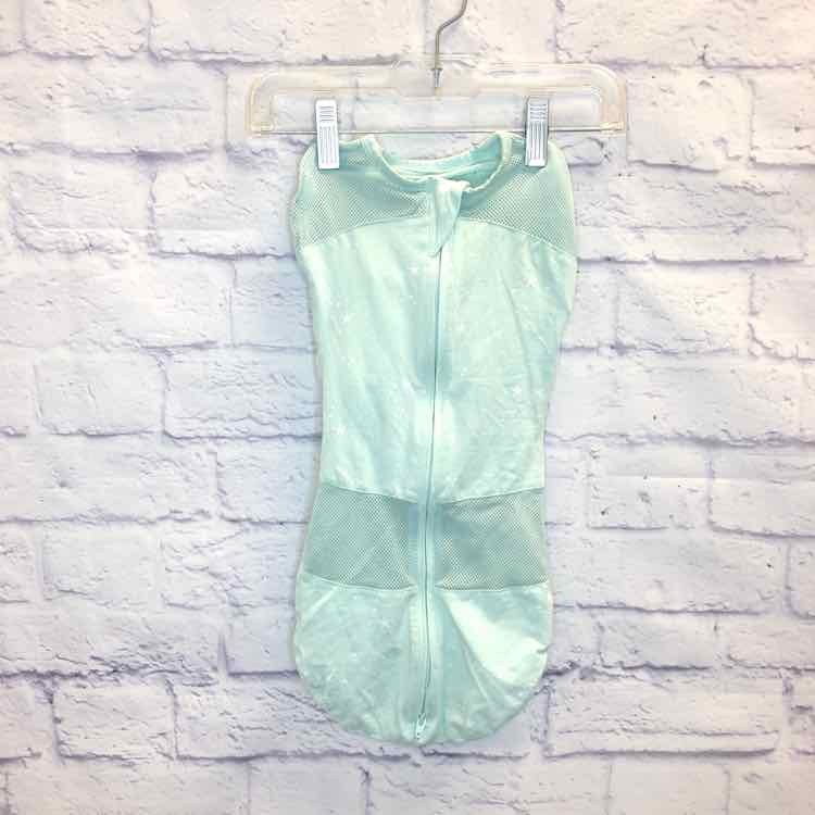 Happiest Baby Green Size 0-3 Months Boys Swaddle
