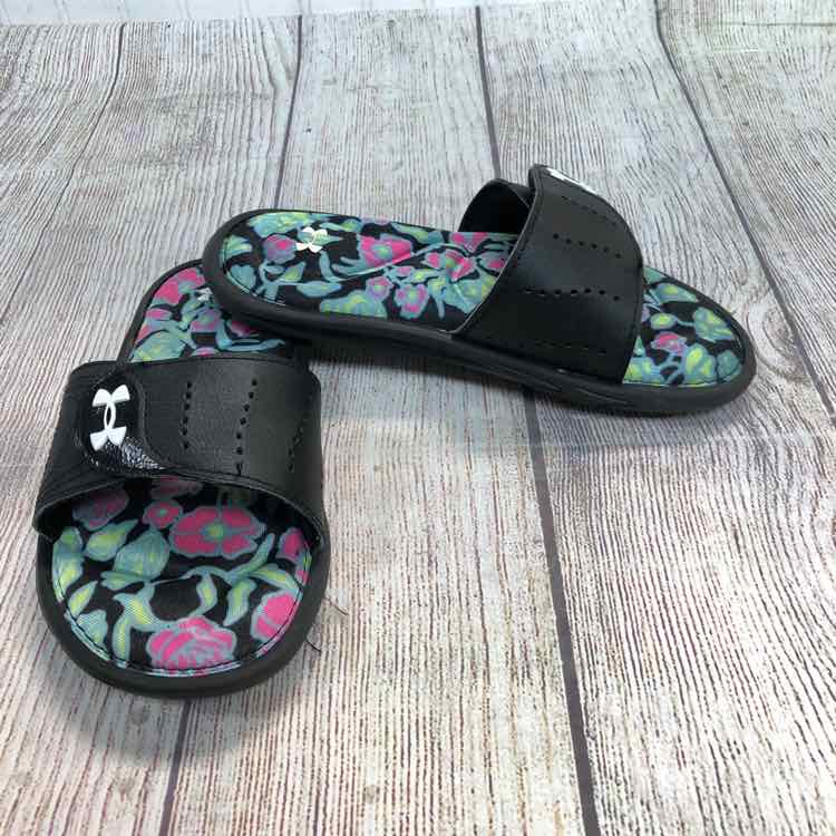 Under Armour Black Size 1 Girls Sandals