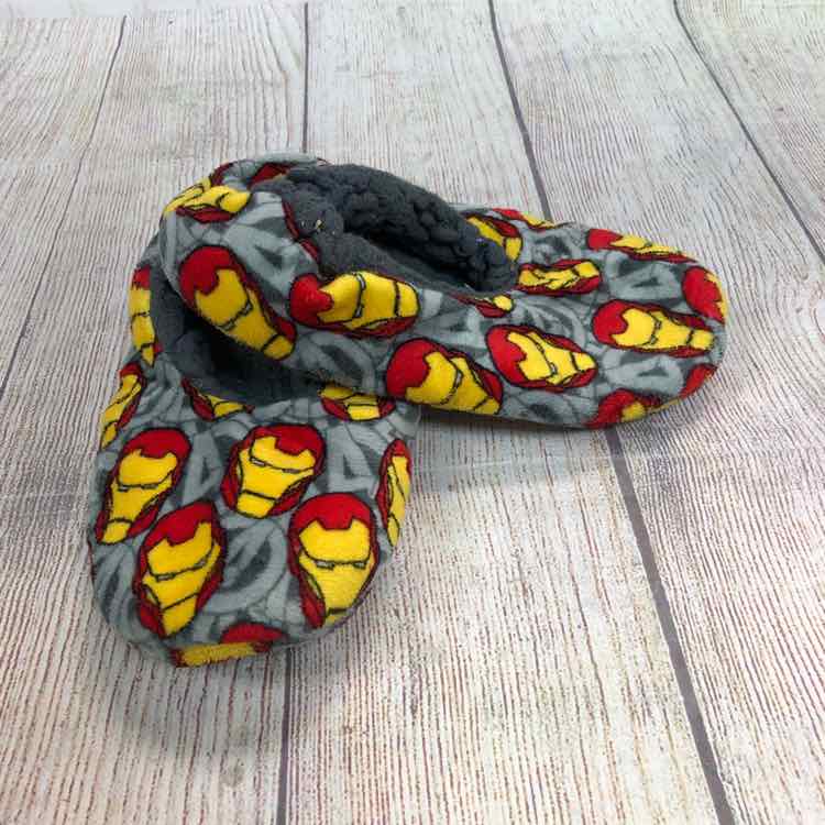 IronMan Gray Size 11 Boys Slippers