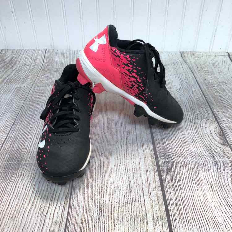 Under Armour Pink Size 11 Girls Cleats