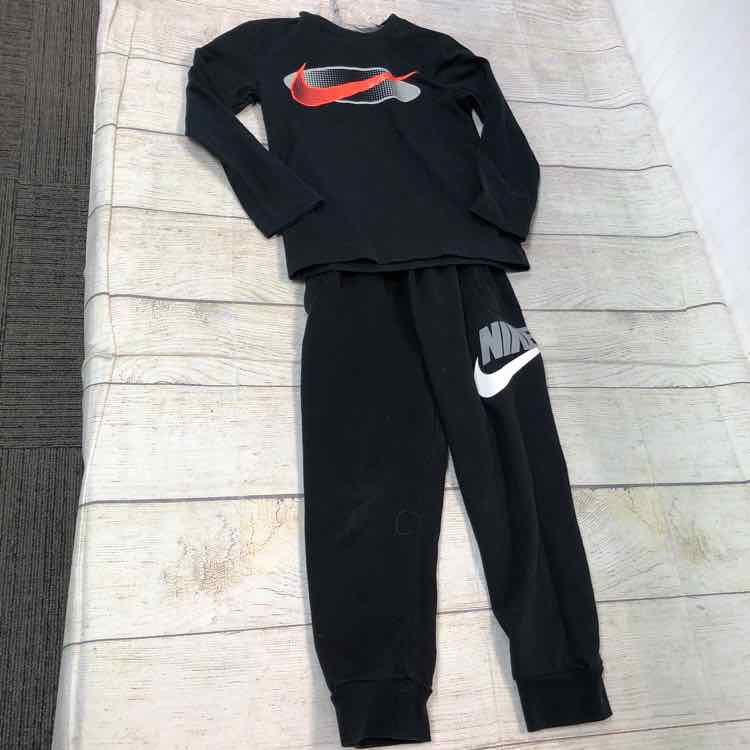 Nike Black Size 4T Boys 2 Piece Outfit