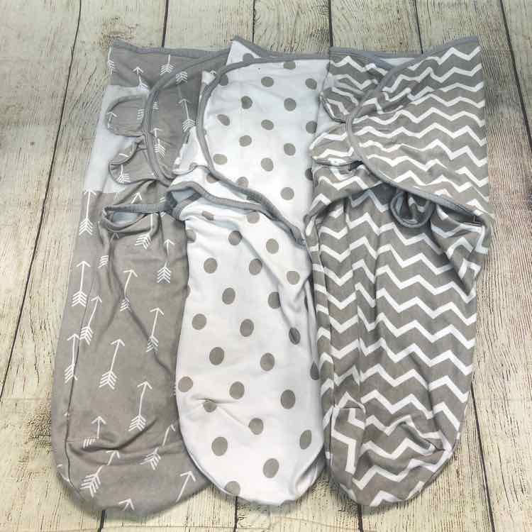 Mama Cheetah Gray Size 0-3 Months Boys Swaddle