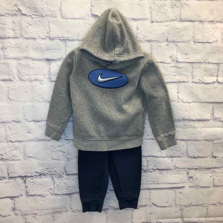 Nike Gray Size 2T Boys 2 Piece Outfit