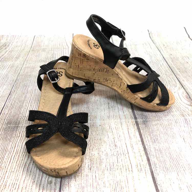 SO Black Size 1 Girls Sandals